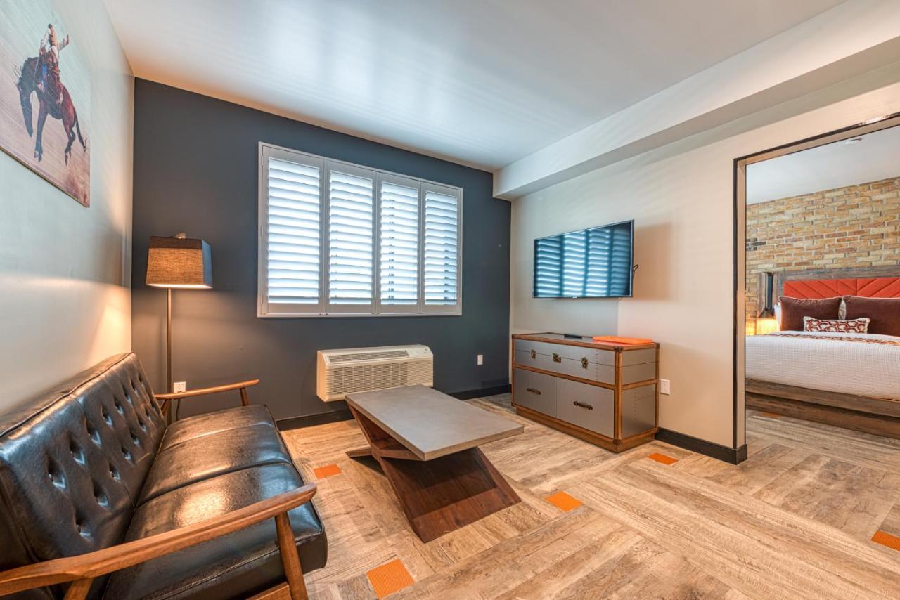 Hotel Lexen Newhall & Santa Clarita - Near Six Flags Magic Mountain Ngoại thất bức ảnh