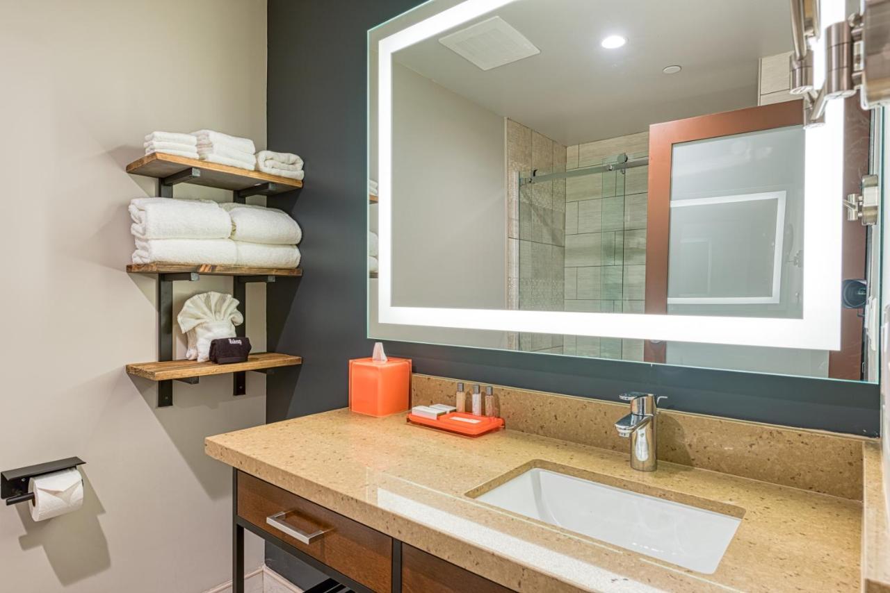 Hotel Lexen Newhall & Santa Clarita - Near Six Flags Magic Mountain Ngoại thất bức ảnh