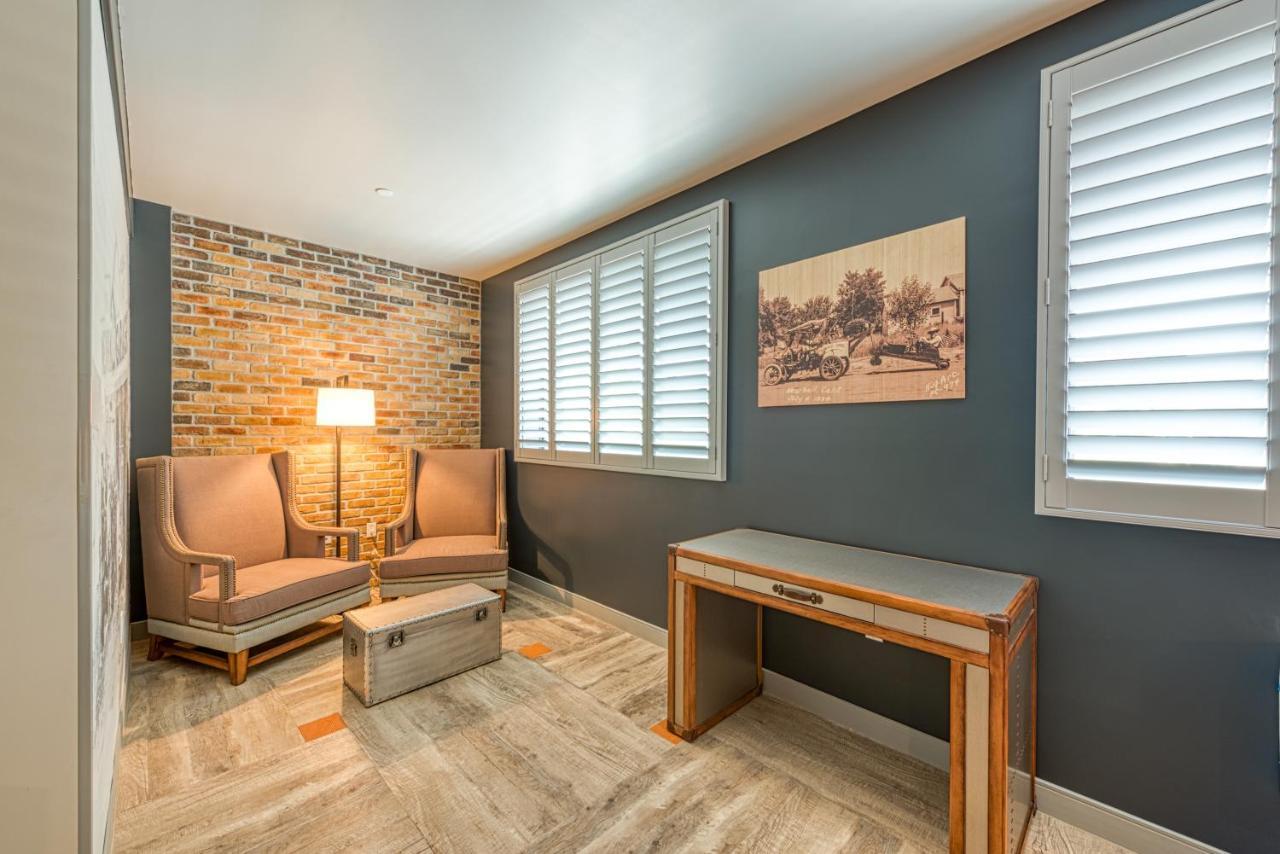 Hotel Lexen Newhall & Santa Clarita - Near Six Flags Magic Mountain Ngoại thất bức ảnh