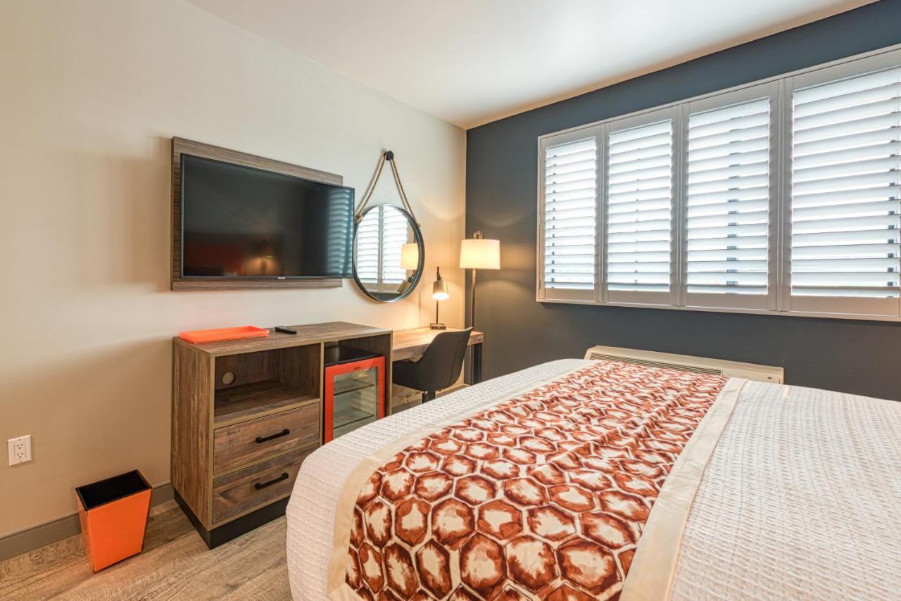 Hotel Lexen Newhall & Santa Clarita - Near Six Flags Magic Mountain Ngoại thất bức ảnh