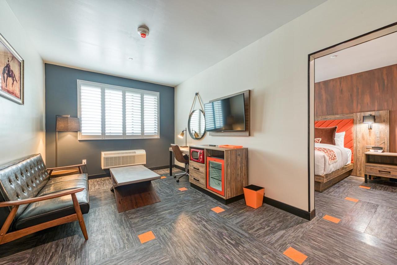 Hotel Lexen Newhall & Santa Clarita - Near Six Flags Magic Mountain Ngoại thất bức ảnh
